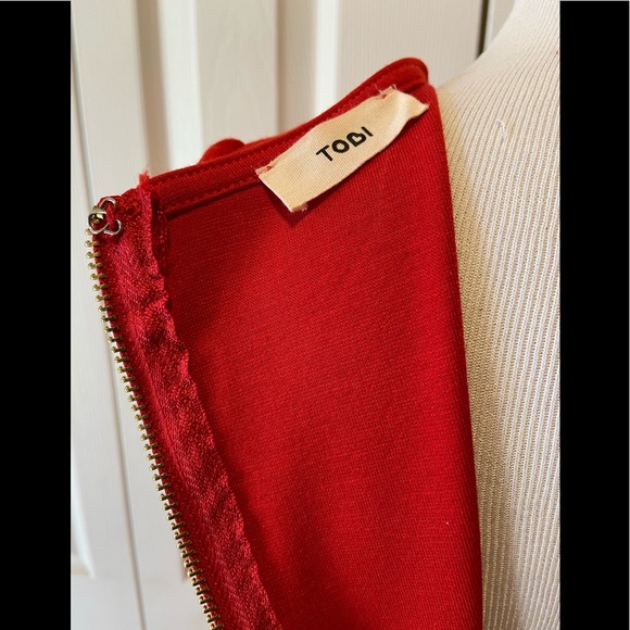 Sexy Open Front Little Red Dress by Tobi - Picture 6 of 7